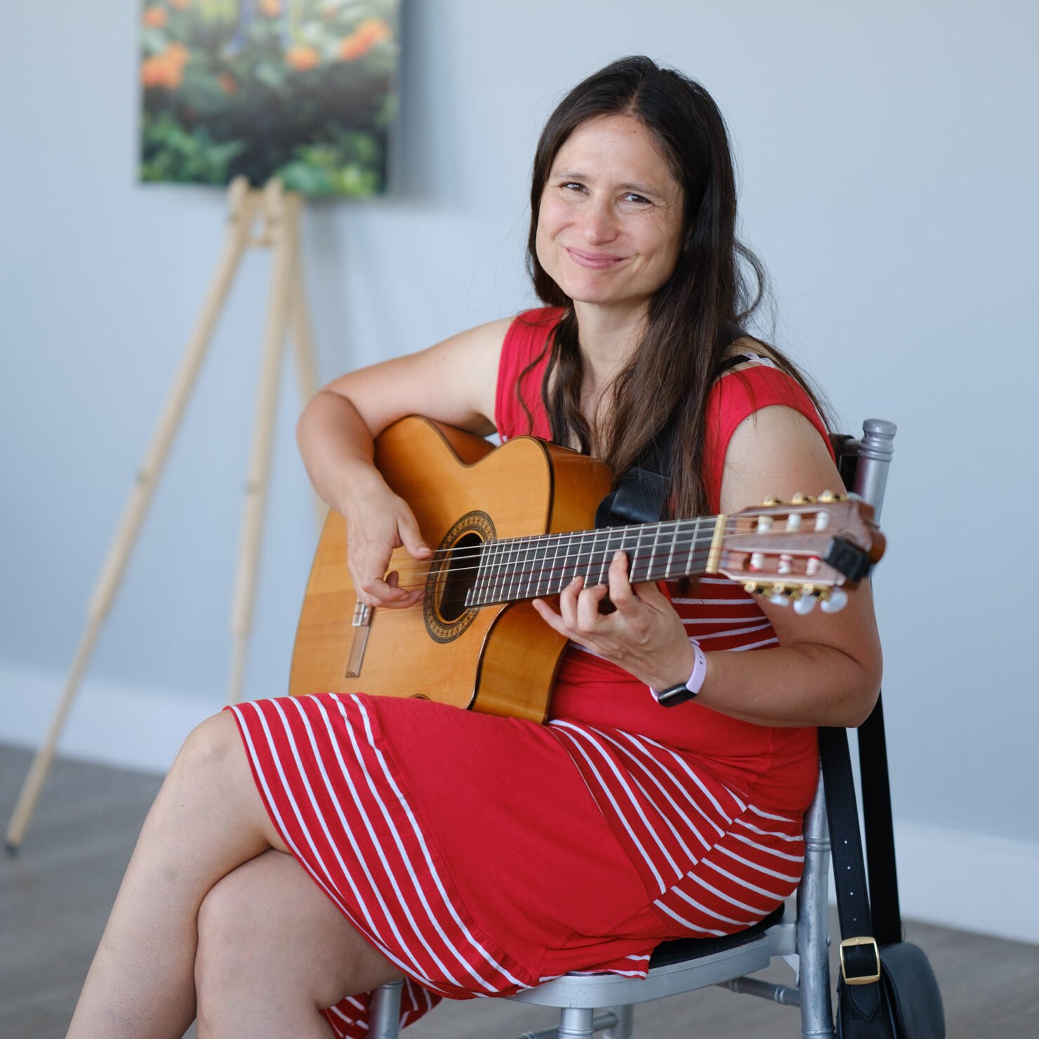 Edina teaching essential classical and flamenco guitar fundamentals