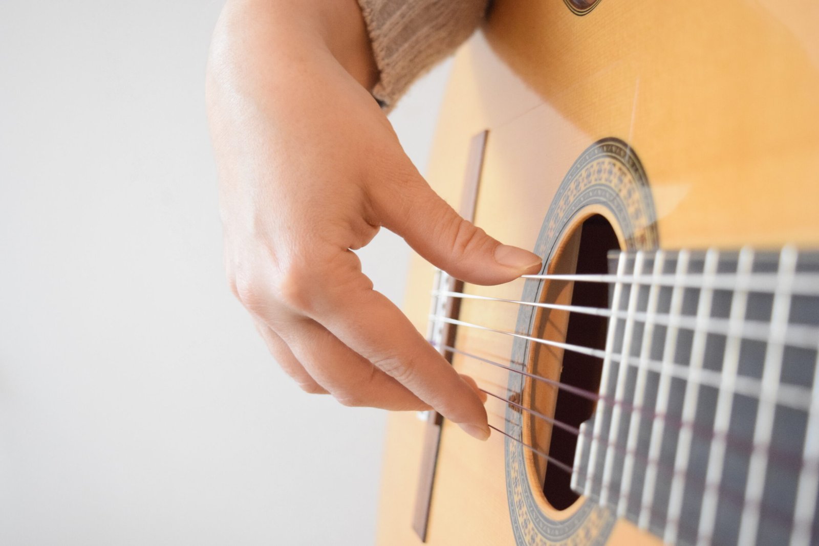 Guitar exercise for developing speed and accuracy