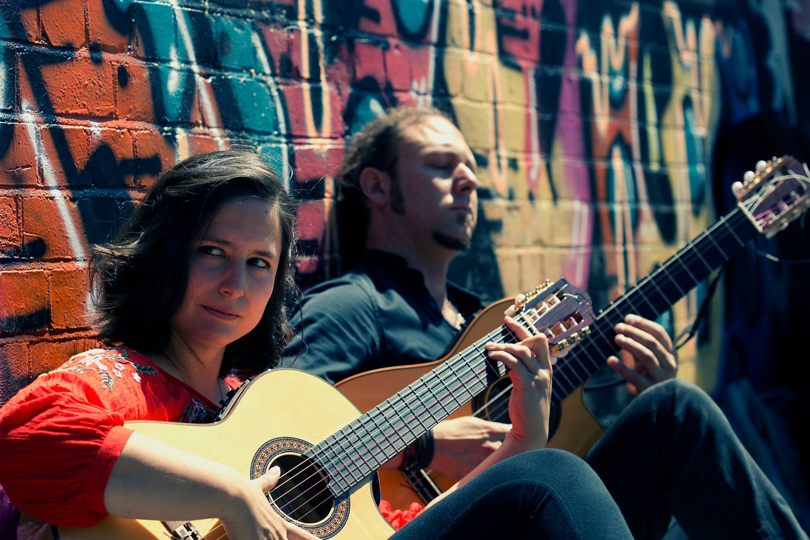 Edina performing with the Spanish guitar duo De Fuego